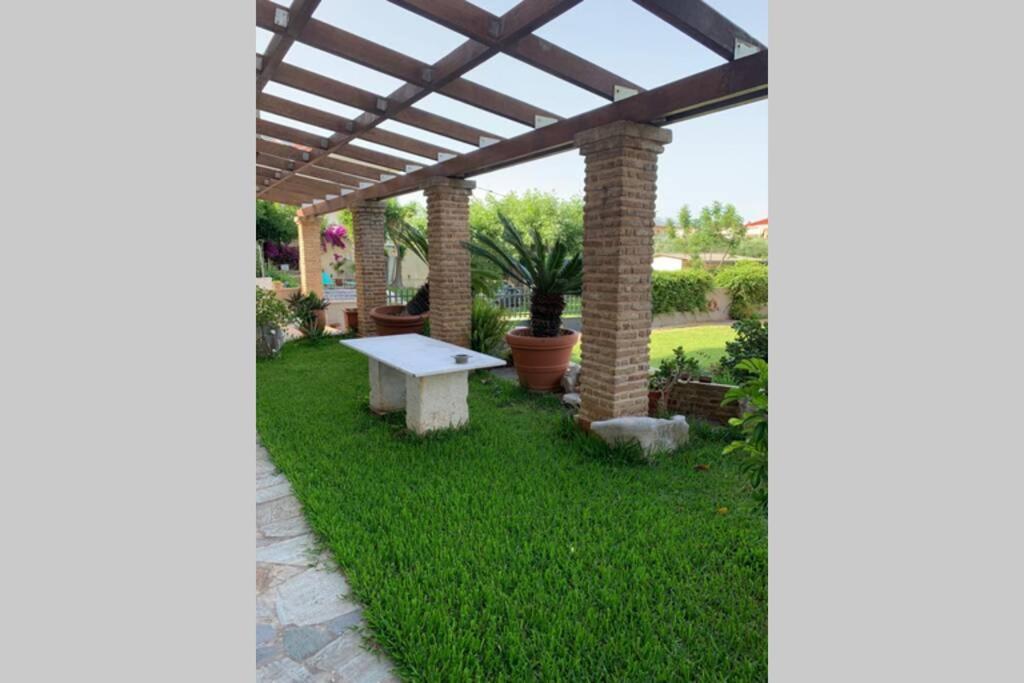 מיתיקאס 360º Suite With Endless Views To The Ionian Sea מראה חיצוני תמונה